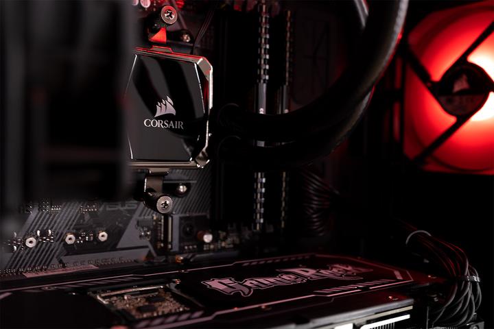 Produktbild Mifcom Tempest (AMD Ryzen 7 5800X, 16 GB, 1000 GB, GeForce RTX 3070)