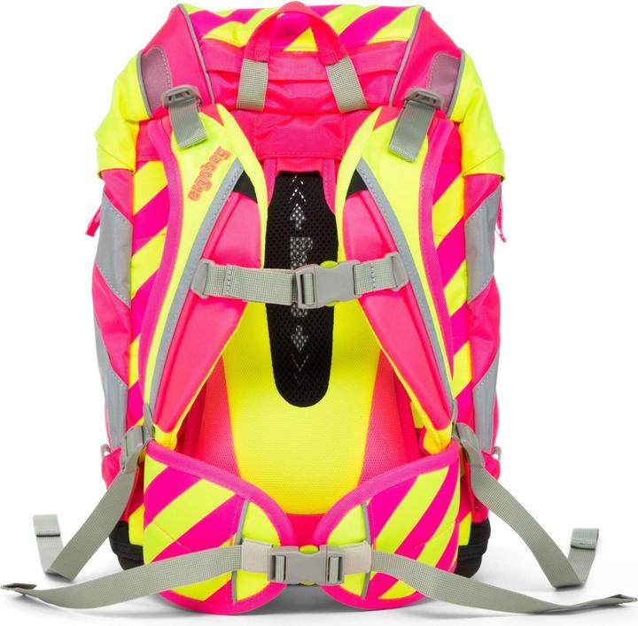Actual product image Ergobag NEO school bag set 7 pcs. (17 l)