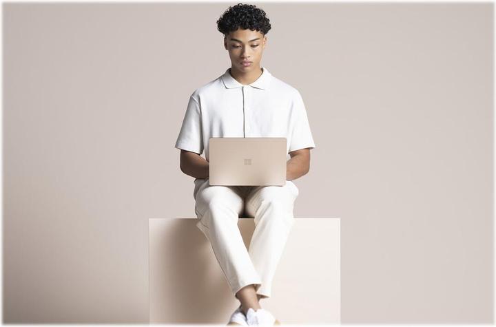 Produktbild Microsoft Surface Laptop 4 (13.50", Intel Core i5-1145G7, 8 GB, 512 GB, CH)