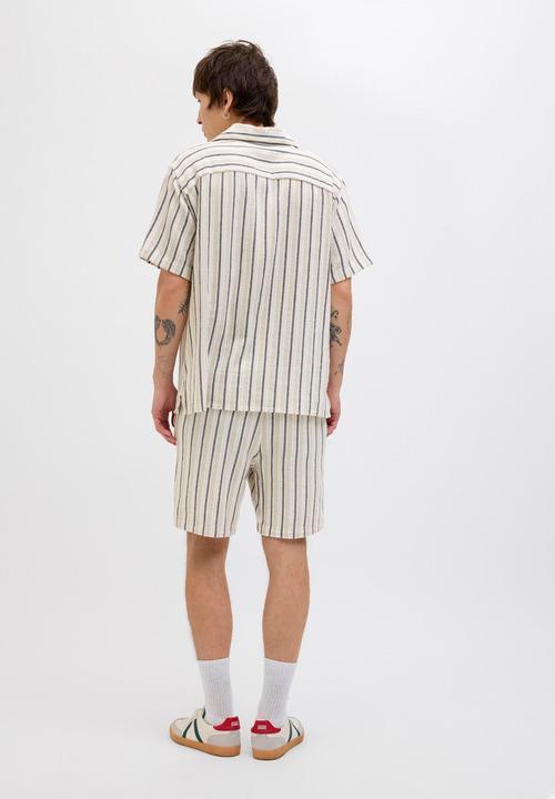 Actual product image Jack & Jones Relaxed Fit Relaxed Fit Shorts Relaxed Fit Shorts (L)