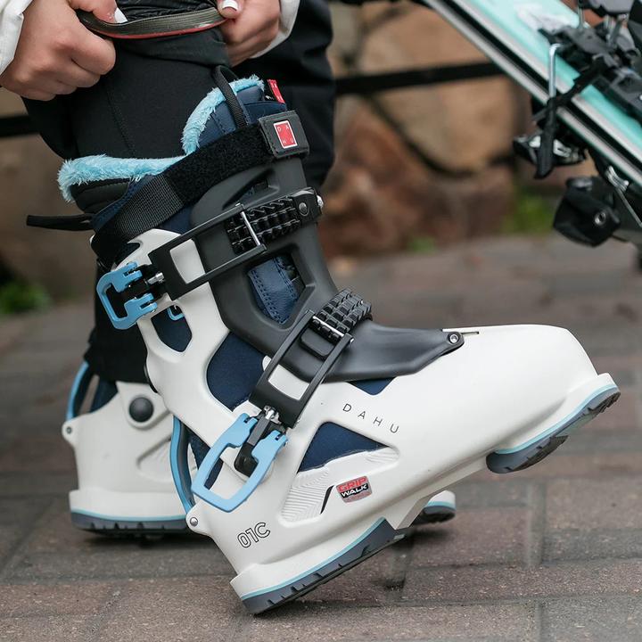 Actual product image Dahu Ecorce 01 Classic W90 White Blue 2023 (25, 25.5)