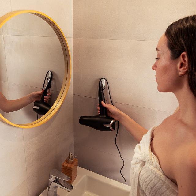 Immagine prodotto Cecotec Bamba IoniCare Elegance Asciugacapelli 2400W con motore a corrente alternata e tecnologia agli ioni