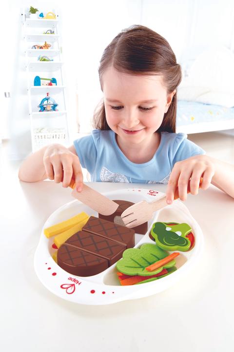 Produktbild Hape Hearty Home-Fertigmenü auf Teller