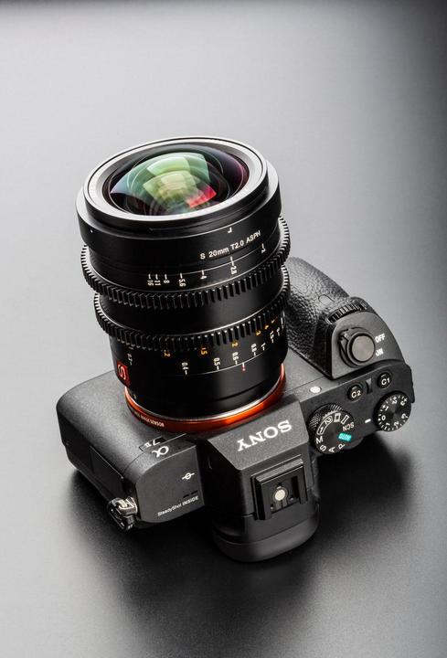 Image du produit Viltrox E-20mm T2.0 S Full Frame, Manual focus Cine lens for Sony E mount, 20mm/T2.0 (Sony E, APS-C / DX)