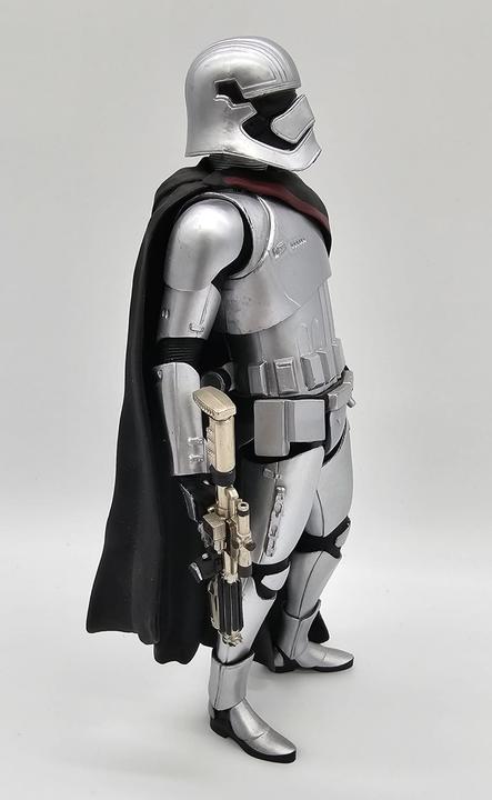 Immagine prodotto Sega Star Wars - Captain Phasma - "Premium Figure"