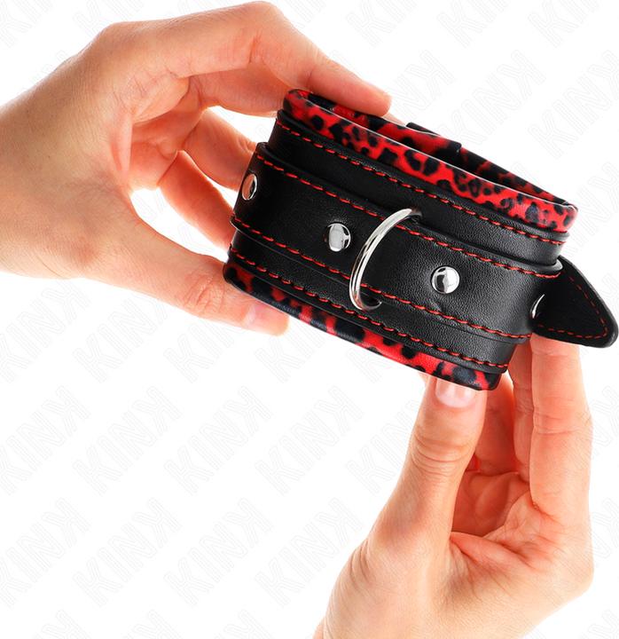 Actual product image Kink FUR LINTERED Wrist Cuffs RED/BLACK ADJUSTABLE 17-29 CM X 6 CM