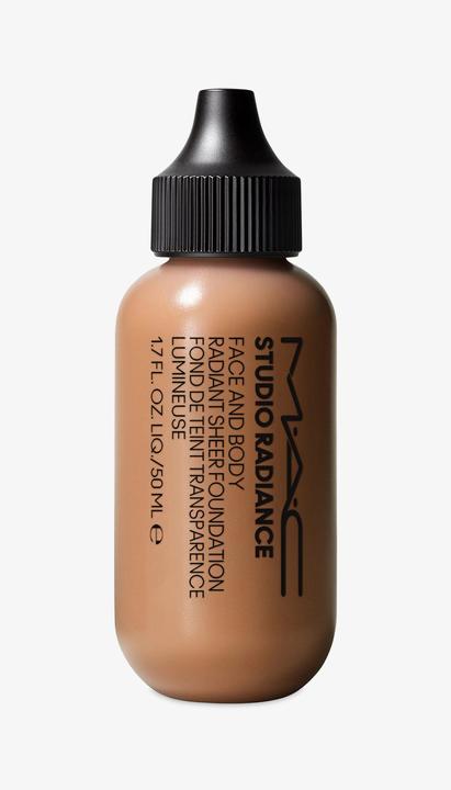 Image du produit MAC Cosmetics Studio Radiance Face and Body Radiant Sheer Foundation (C4)