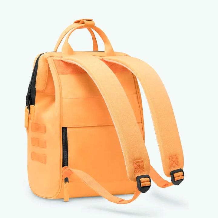 Actual product image Cabaia Omis Medium Size