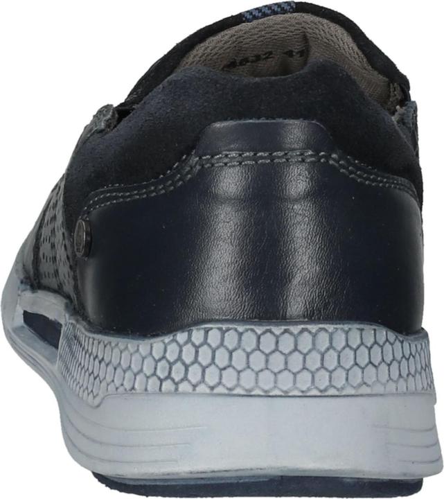 Actual product image Hush Puppies With this comfortable and fashionable slip-on shoe from with outstanding quality and a (44)