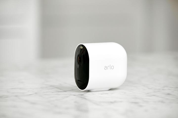Image du produit Arlo Pro 3 Spotlight, caméra additionnelle blanc (2560 x 1440 Pixels)