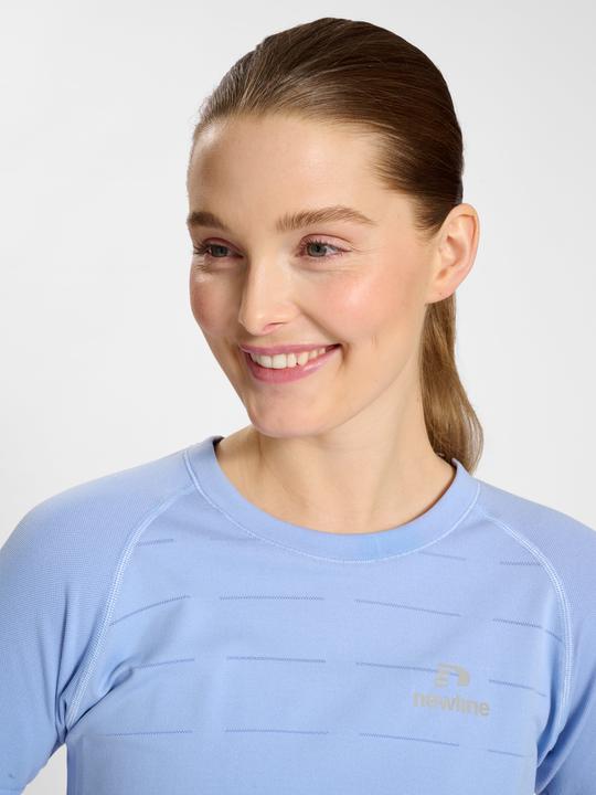 Actual product image Newline Nwlriverside Seamless T-Shirt S/S Woman (S)