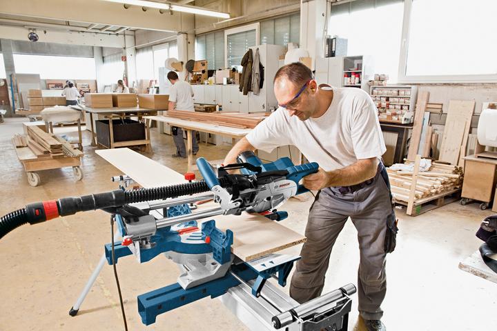 Actual product image Bosch Professional Bosch Professional panel saw GCM 8 SJL - CH version