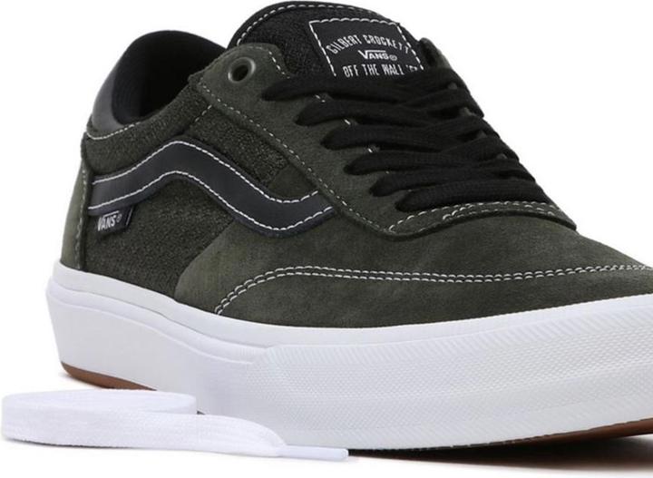 Actual product image Vans Gilbert Crockett (42)