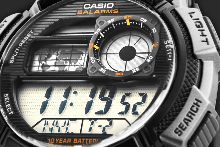 Produktbild Casio AE-1000W-4BVDF Herrenuhr