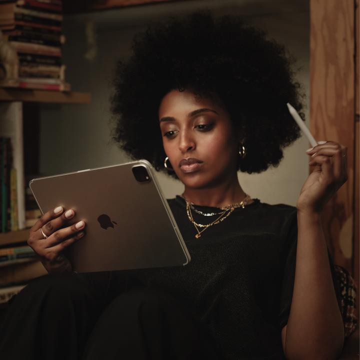 Produktbild Apple iPad Pro 2020 (4. Gen) (4G, 12.90", 512 GB, Silver)