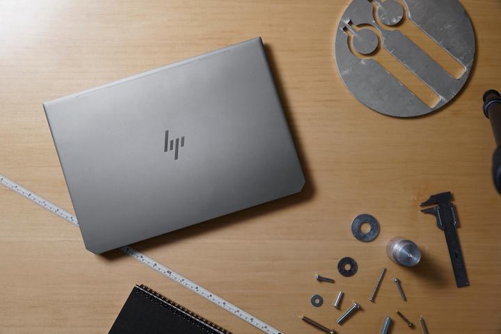 Produktbild HP ZBook Studio G5 Mobiler Arbeitsplatz (15.6 Zoll) Ultra HD Intel® Core™ i9 DDR4-SDRAM SSD NVIDIA (15.60", Intel Core i9-8950HK, 16 GB, 512 GB)