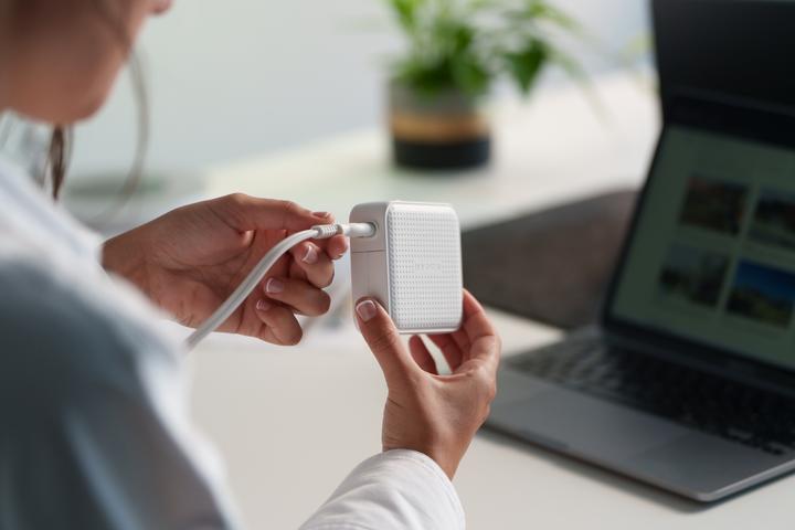 Actual product image Targus HyperJuice USB-C Charger (100 W)