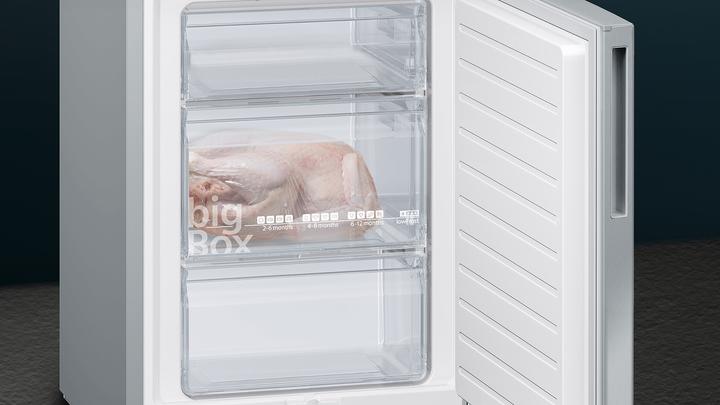 Produktbild Siemens iQ500, Freistehende Kühl-Gefrier-Kombination mit Gefrierbereich unten, 201 x 60 cm, Metall-Optik, KG (343 l)