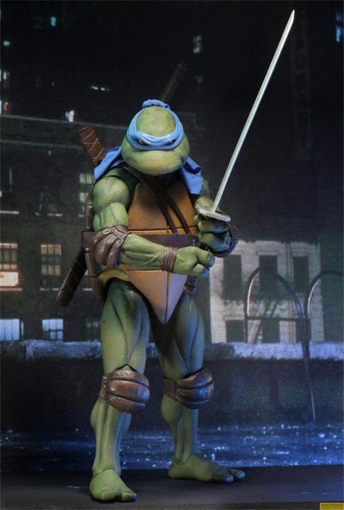 Actual product image Neca Teenage Mutant Ninja Turtles: Leonardo 1/4
