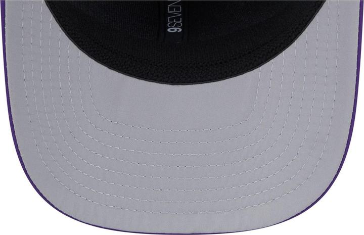 Actual product image New Era 9Seventy Stretch Cap PERFORMANCE Los Angeles Lakers