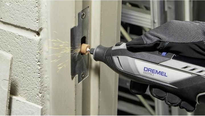 Actual product image Dremel Cordless multifunction tool 8250