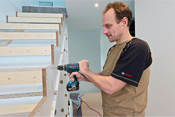 Image du produit Bosch Professional Perceuse-visseuse sans fil GSR 18V-28, version Solo, L-BOXX (Fonctionnement sur batterie)