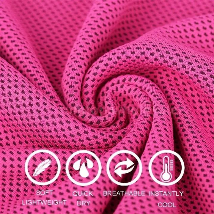 Actual product image Swissdetector Quick-drying sports towel - silicone storage box - Pink (90 x 30 cm)