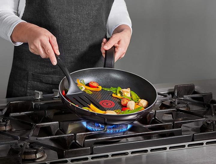 Actual product image Tefal Resist (28 cm, Frying pan, Aluminium)