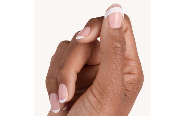 Immagine prodotto essence Stencil per manicure francese (Essiccatore smalto per unghie, Bianco)