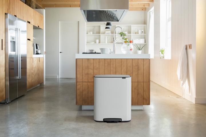 Actual product image Brabantia Pedal bin BO waste bin (60 l)