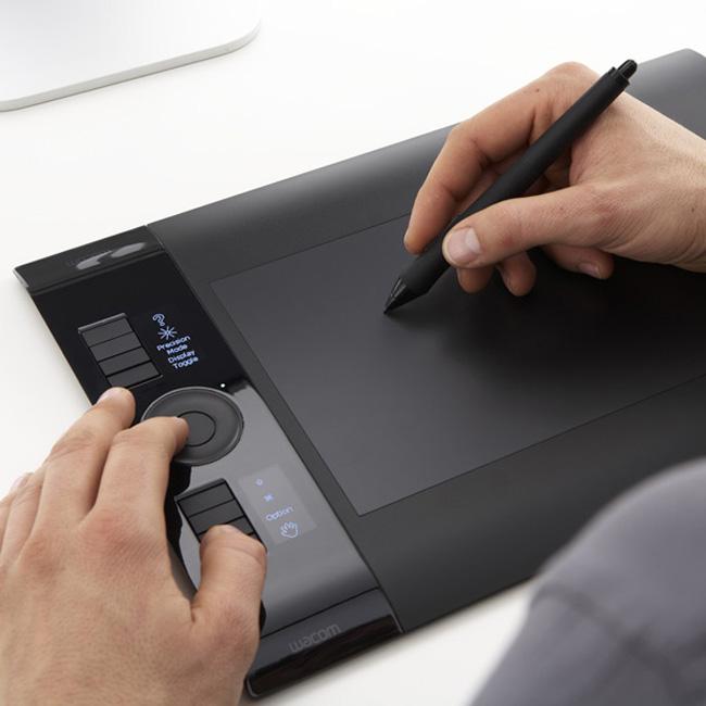 Actual product image Wacom Intuos4 M A5 Wide, graphics tablet, German version (5080 lpi)