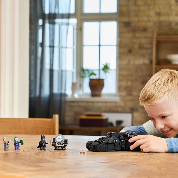 Actual product image LEGO Batman Tumbler vs. Two Face & The Joker (76303, LEGO DC)