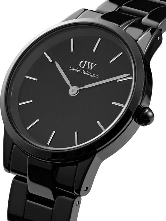 Actual product image Daniel Wellington Iconic Linc Ceramic (32 mm) (Analogue wristwatch, 32 mm)