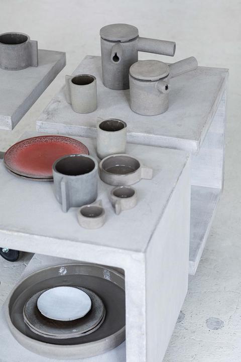 Produktbild Serax C-Tisch (44 x 44 x 51 cm)