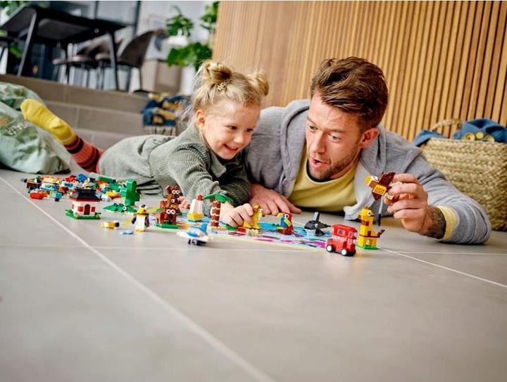 Actual product image LEGO Classic 11015 Around the world (11015, LEGO Classic)