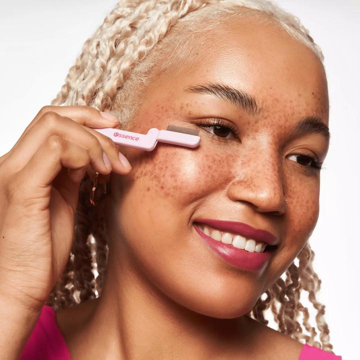 Actual product image essence Applicator Eyelash Comb (01 Define & shine)