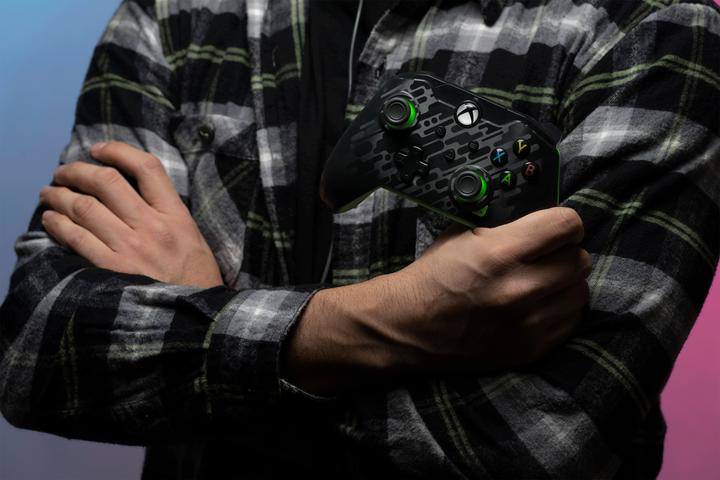 Produktbild PDP Wired Controller (Xbox Series S, Xbox One S, PC, Xbox One X, Xbox Series X)