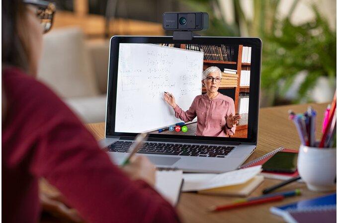 Actual product image Kensington W1050 1080p Weitwinkel-Webcam, 30 fps, 1080p, 2x, Webcam-Abdeckung, 95°, USB (2.10 Mpx)