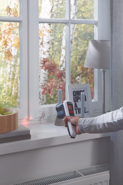 Produktbild tesa 2x tesamoll CLASSIC E-Profil Fensterdichtung, Gummidichtung zum Isolieren, Zweierpack