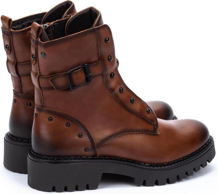 Actual product image Pikolinos Aviles (35)