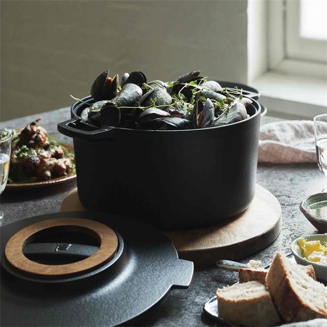 Produktbild Fiskars Kochtopf Norden Gusseisen 6L (Kochtopf, Gusseisen)