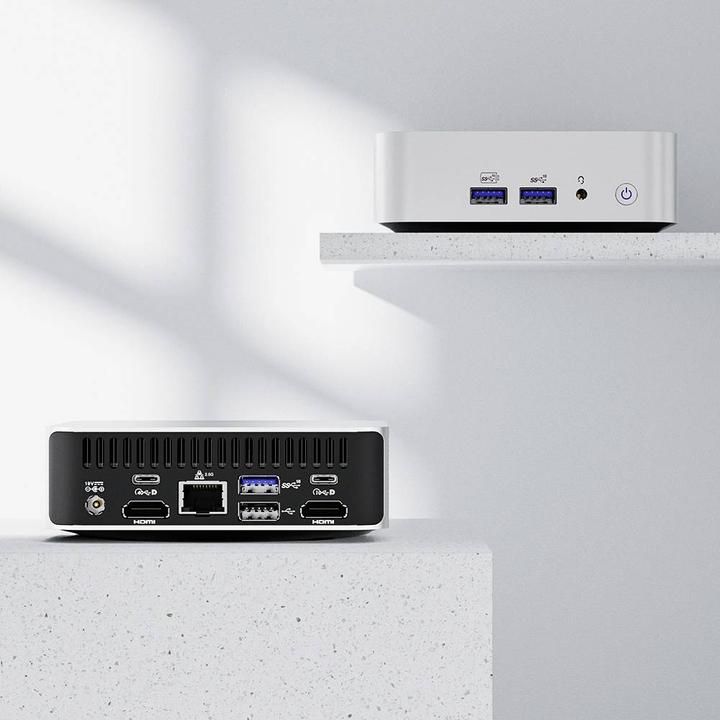 Actual product image Geekom Mini PC A8 AMD Ryzen 7 8845HS 32 GB RAM 1 TB SSD AMD Graphics 780M (AMD Ryzen 7 8845HS, 32 GB, Radeon 780M)