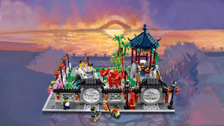 Actual product image LEGO Spring Lantern Festival (80107, LEGO Rare Sets)