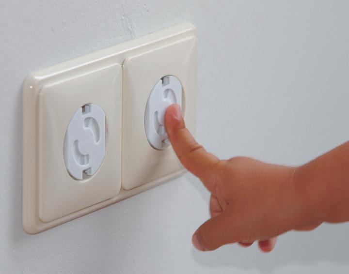Produktbild Safety 1st Drehbare Steckdosensicherung