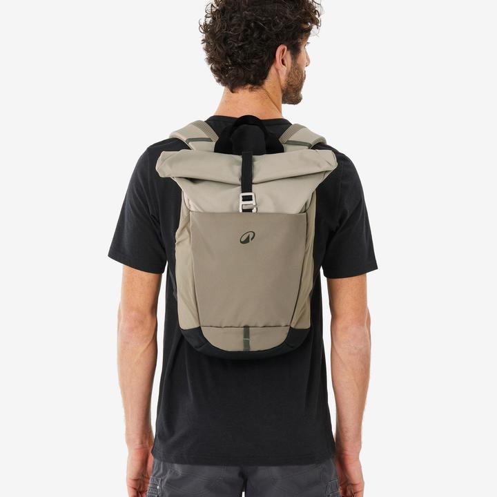 Image du produit Quechua Sac à dos de randonnée 16L+4, NH500 Escape Rolltop beige (21 l)