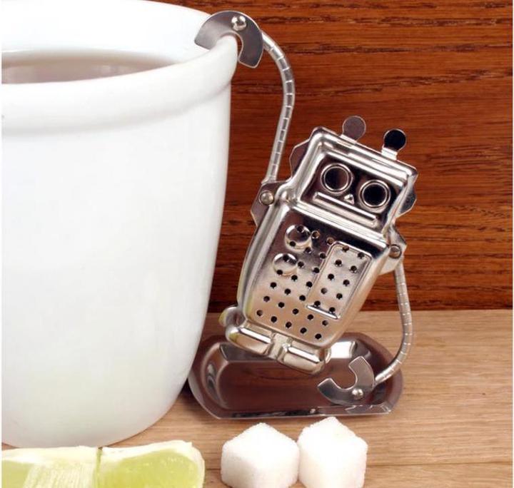 Actual product image Kikkerland Robot