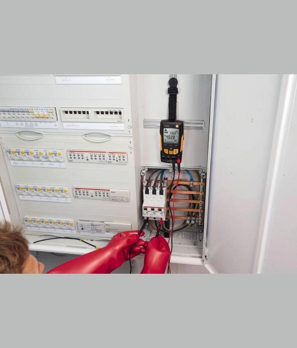 Image du produit Testo Multimètre manuel numérique 760-3 (CAT III 1000V, CAT IV 600V)