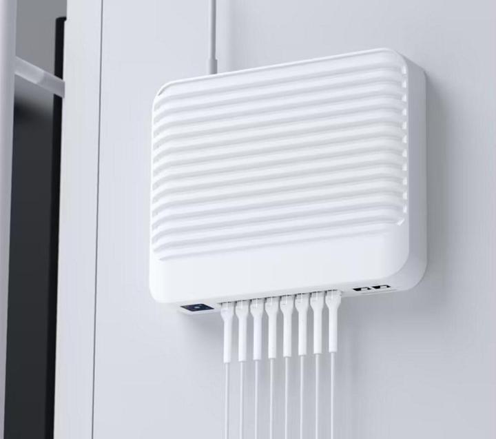Immagine prodotto Ubiquiti UniFi USW-PRO-8-POE (10 Porti)