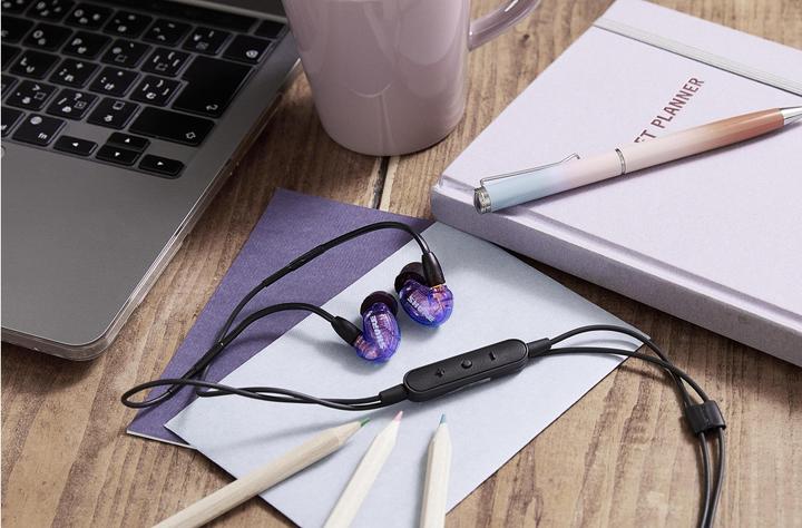 Actual product image Shure SE215 Special Edition Uni In-Ear Headphones - Purple (No noise cancelling, Cable)