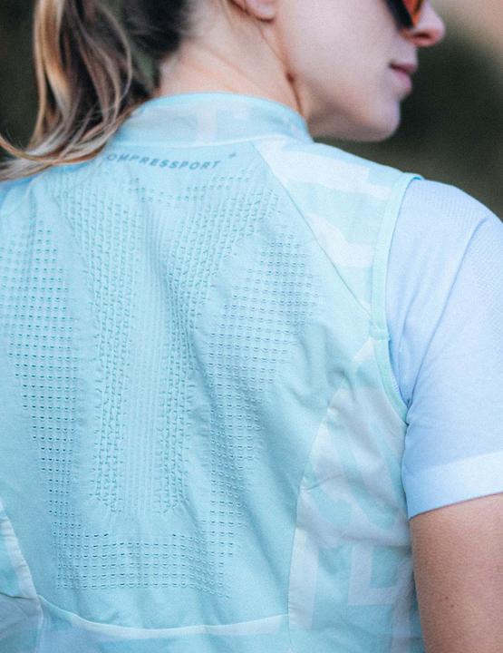 Produktbild Compressport Hurricane Windproof Vest W (M)